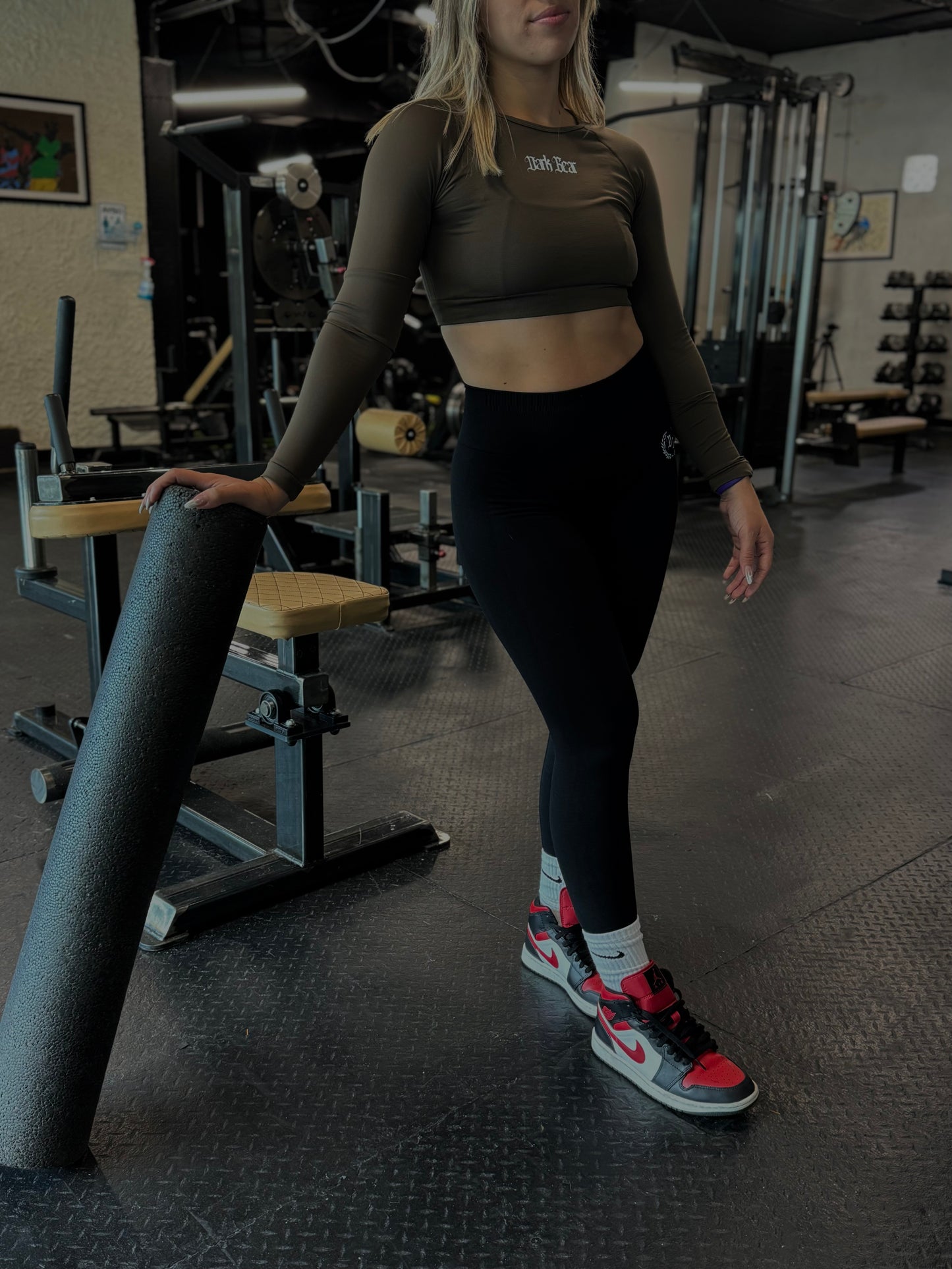 Dark Gear Black Contour Leggings