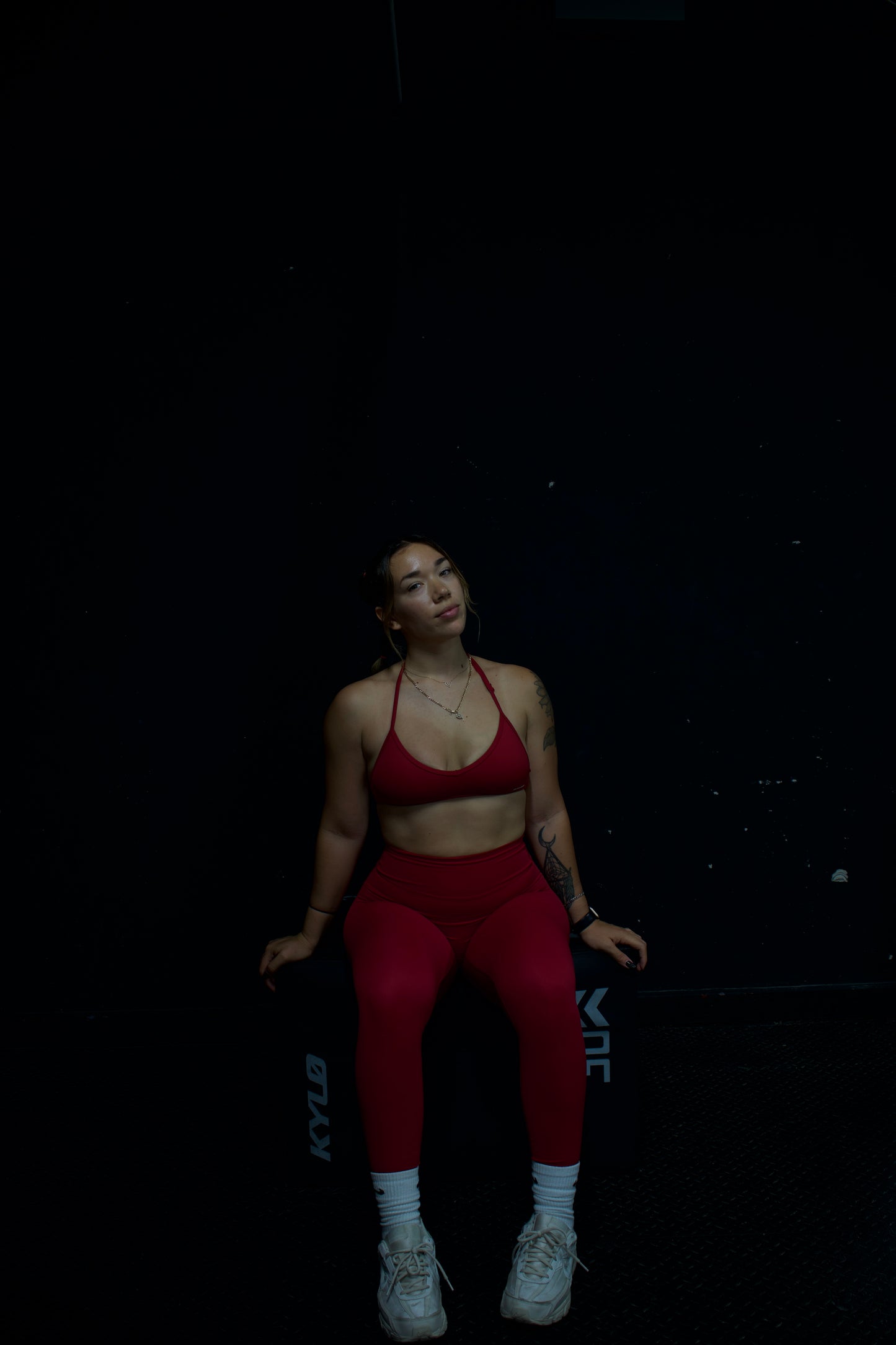 CRIMSON BACKLESS BRA