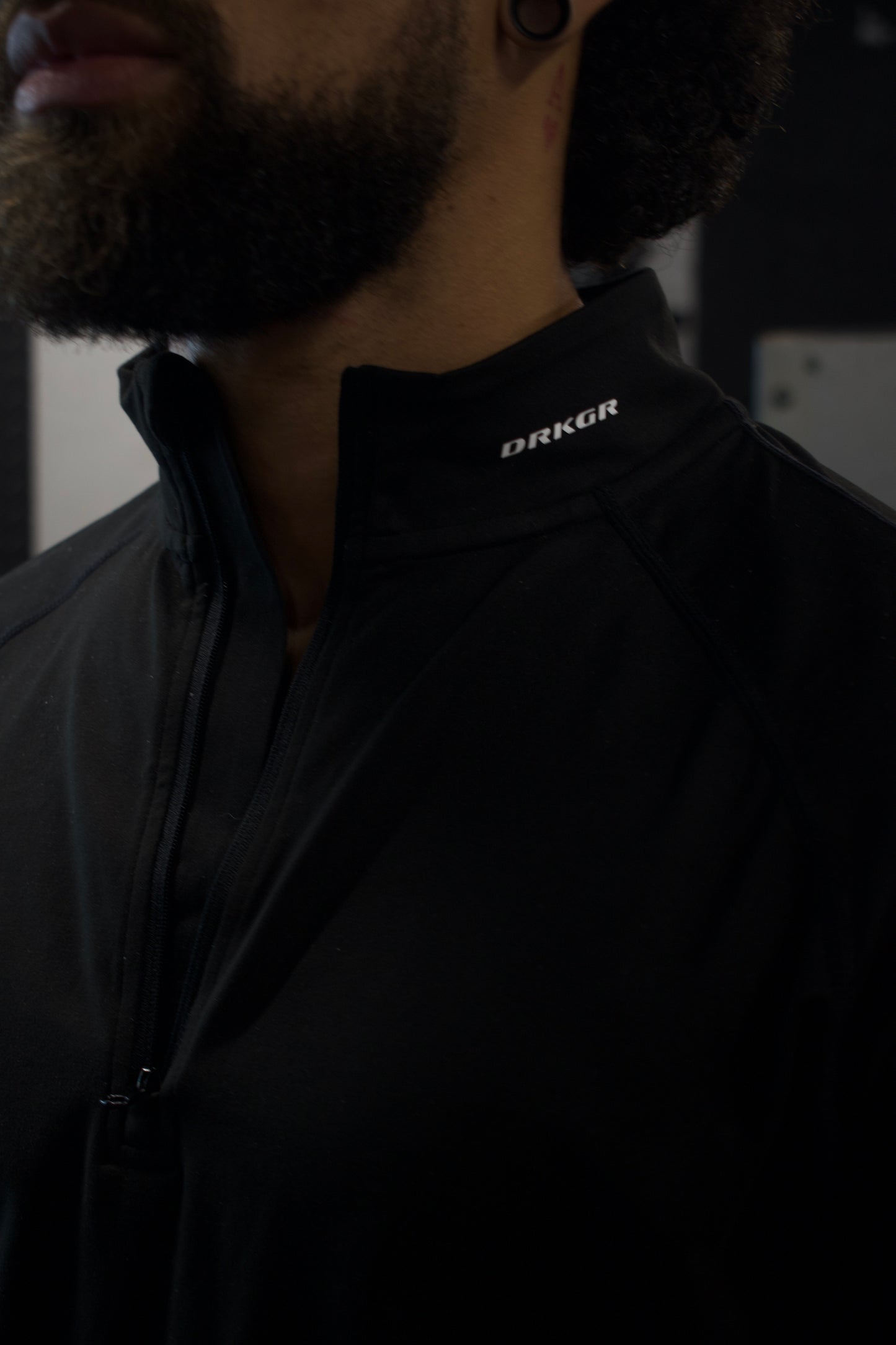 NOIR LONG SLEEVE